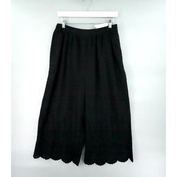 by Anthropologie Wide Leg Capri Pants 4 Black Eyelet Boho Chic Resort Travel - Picture 2 of 16